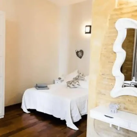 Serranos Flat By Concept Flats * Valenza