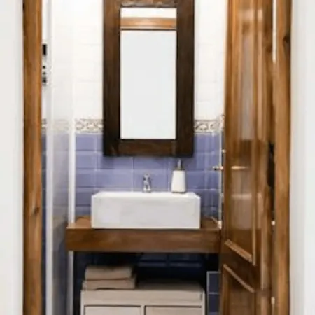 Serranos Flat By Concept Flats * Valenza